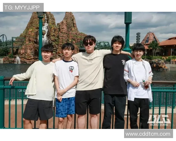 CSGO精彩解析：深入探讨BLG战队的战术灵活性与团队协作